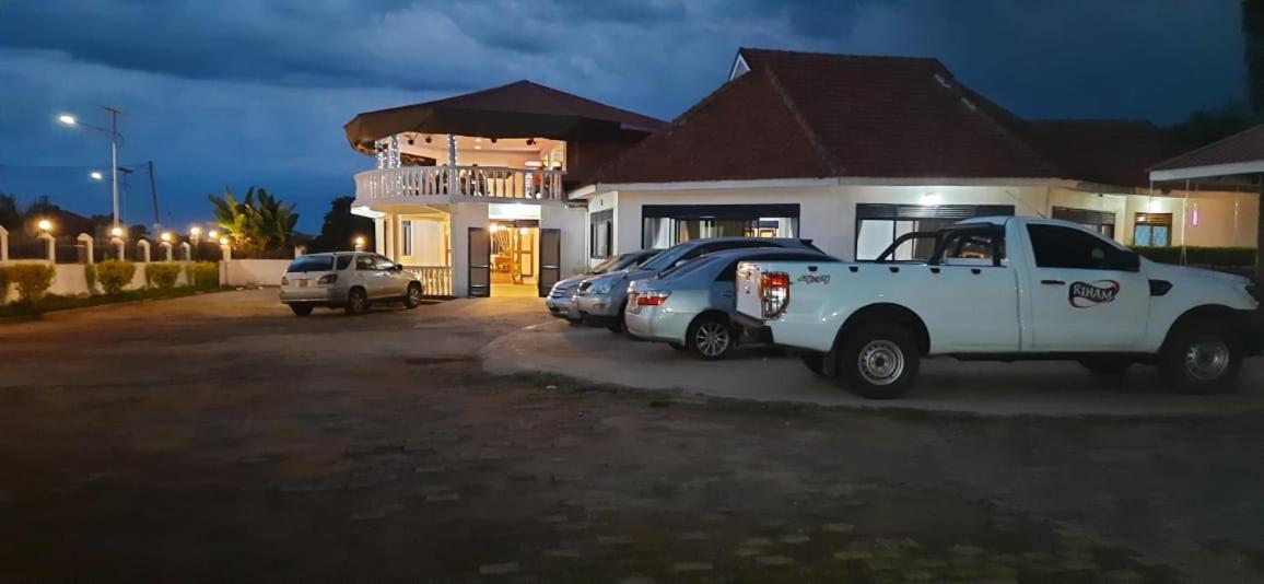Northern Pearl Gulu Exterior photo
